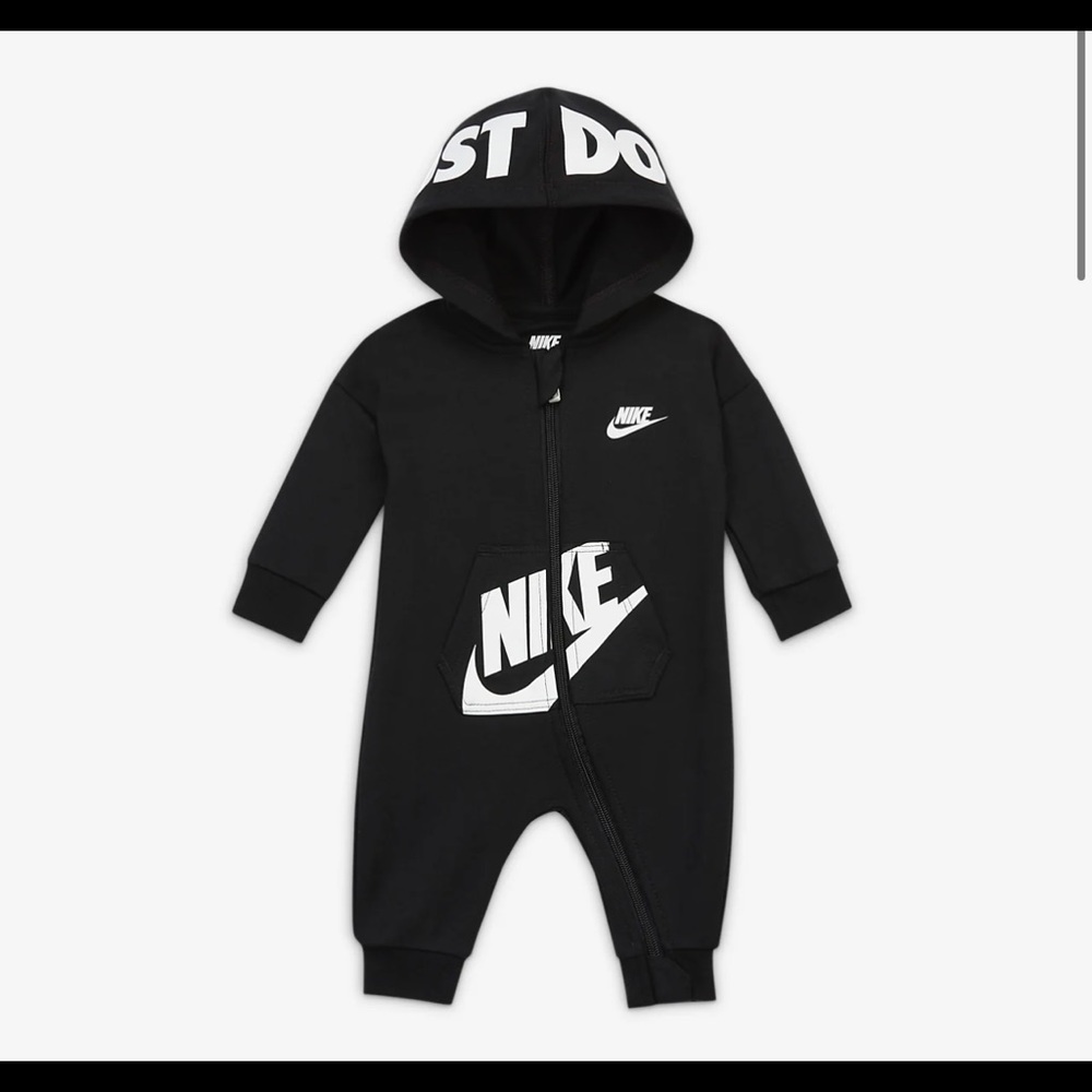 brand new NEWBORN NIKE outfit